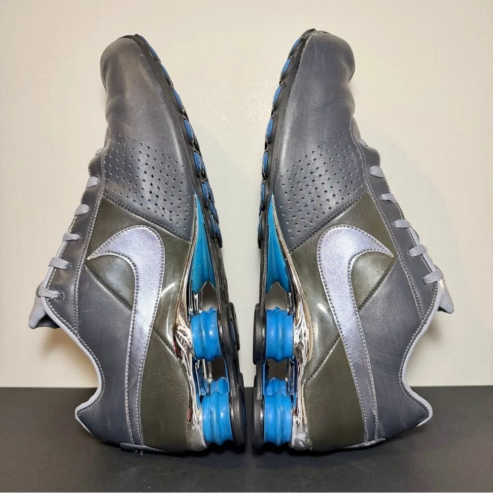 Mens Vintage NIKE Shox Deliver Gray Leather Athletic Shoes / Size 13
